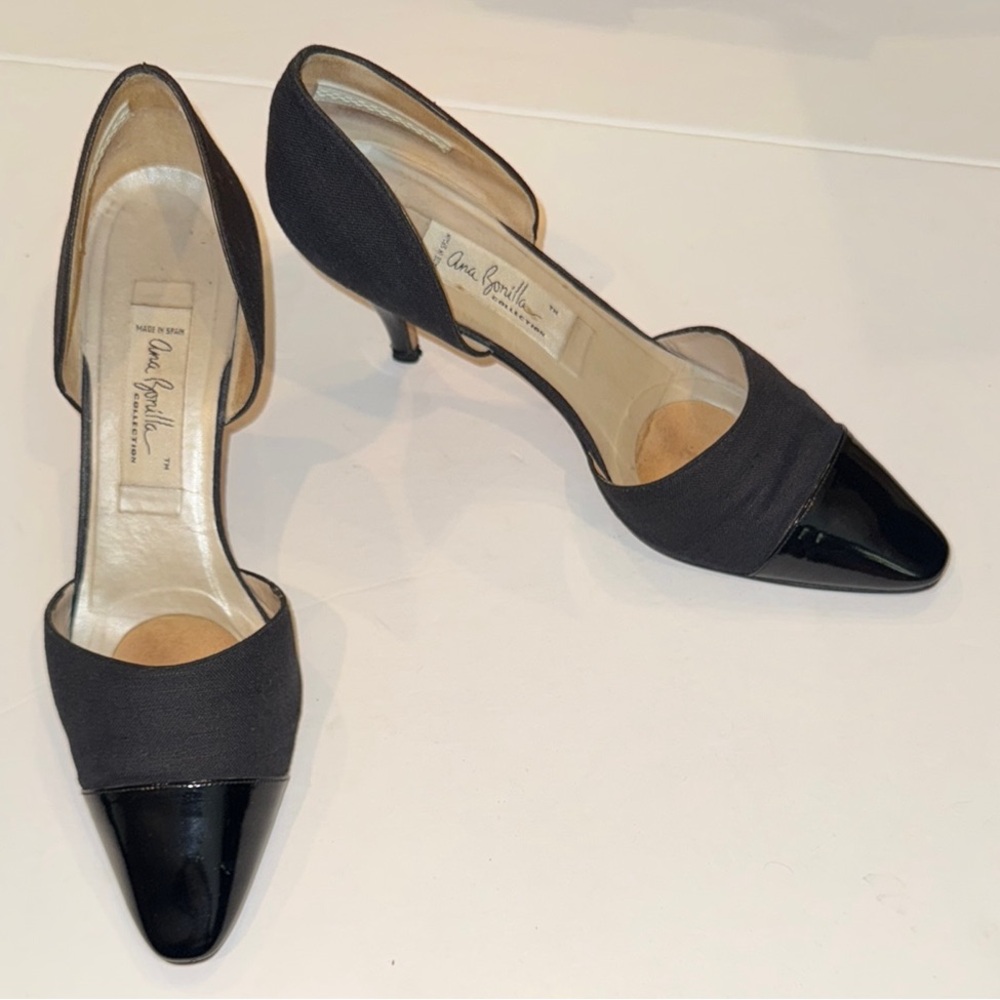 Elegant Black and Gray Kitten Heel Slingbacks